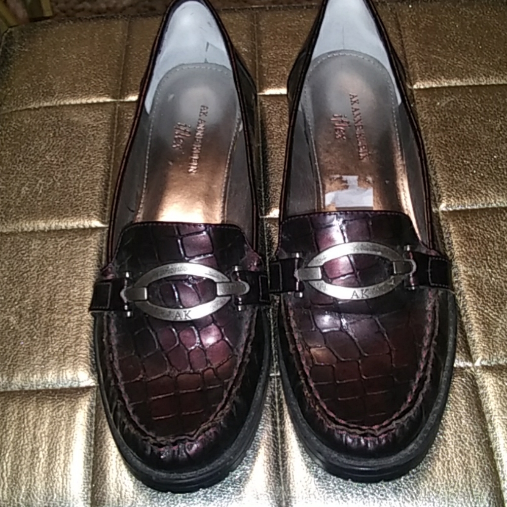 Anne Klein iFlex patent maroon shoes